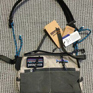 Patagonia Vintage Messenger Bag Nylon Zip Pockets